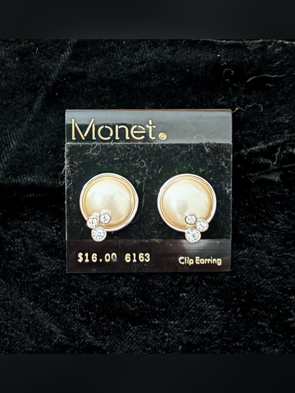 MONET Signed Pearl Cabochon And Rhinestone Silver Tone Clip On Earrings NWT
